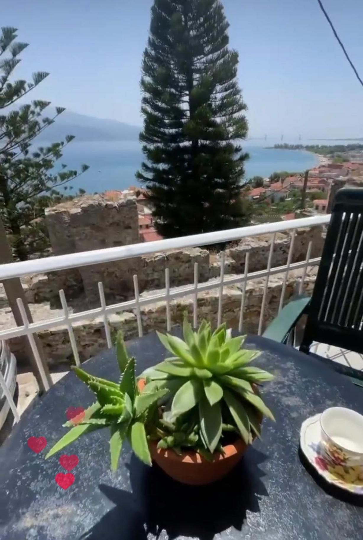 Sideroporta Castle Nafpaktos Pension Buitenkant foto