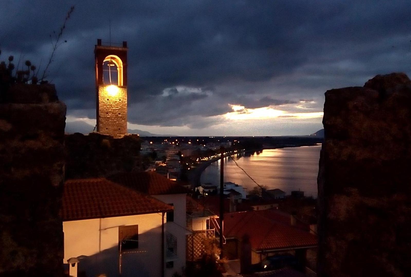 Sideroporta Castle Nafpaktos Pension Buitenkant foto